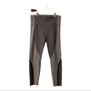 ATHLETA LEGGINGS - RARE TWO TONED COLORING